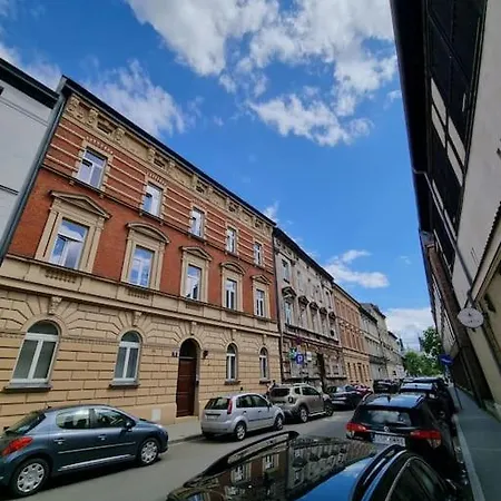 Apartament Strzelecka *